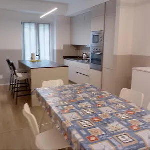 cottage-poppy-al-mare.hotelitalianriviera.com/